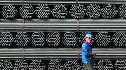 Las subvenciones de China al sector del acero "distorsionan" el mercado mundial y obstaculizan la inversión en una descarbonización de esta industria, afirmó este martes la Organización para la Cooperación y el Desarrollo Económico (OCDE) en un informe.