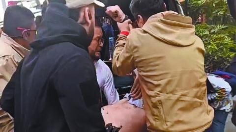 SENSITIVE MATERIAL. THIS IMAGE MAY OFFEND OR DISTURB    People carry Colombian Senator Miguel Uribe Turbay to an ambulance after, what the government and his party say, he was shot in Bogota, Colombia June 7, 2025, in this screengrab from a video. Video Obtained by REUTERS THIS IMAGE HAS BEEN SUPPLIED BY A THIRD PARTY. NO RESALES. NO ARCHIVES.